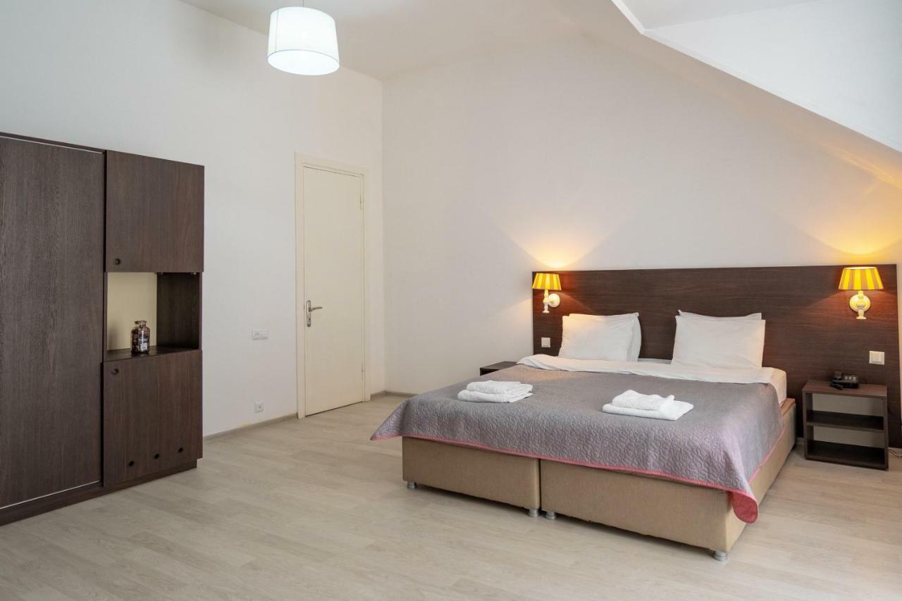 Vera View Hotel Тбілісі Екстер'єр фото