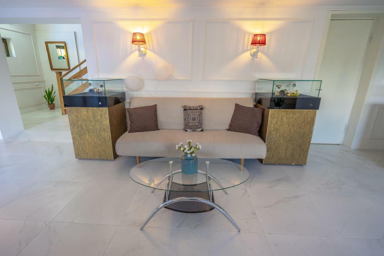 Vera View Hotel Тбілісі Екстер'єр фото