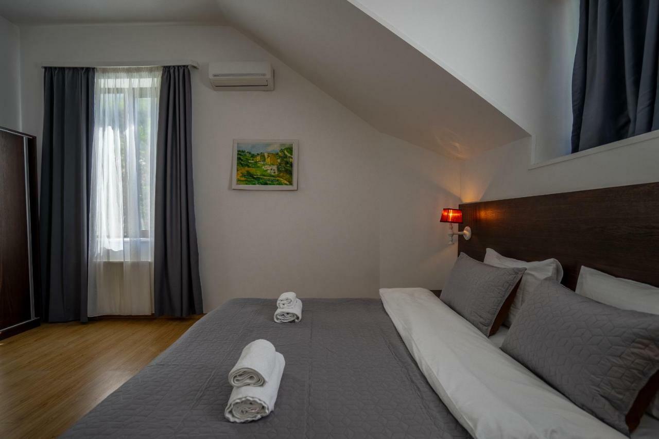 Vera View Hotel Тбілісі Екстер'єр фото