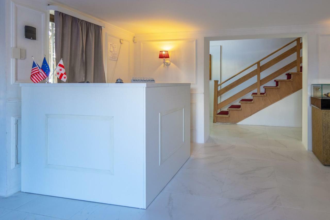 Vera View Hotel Тбілісі Екстер'єр фото